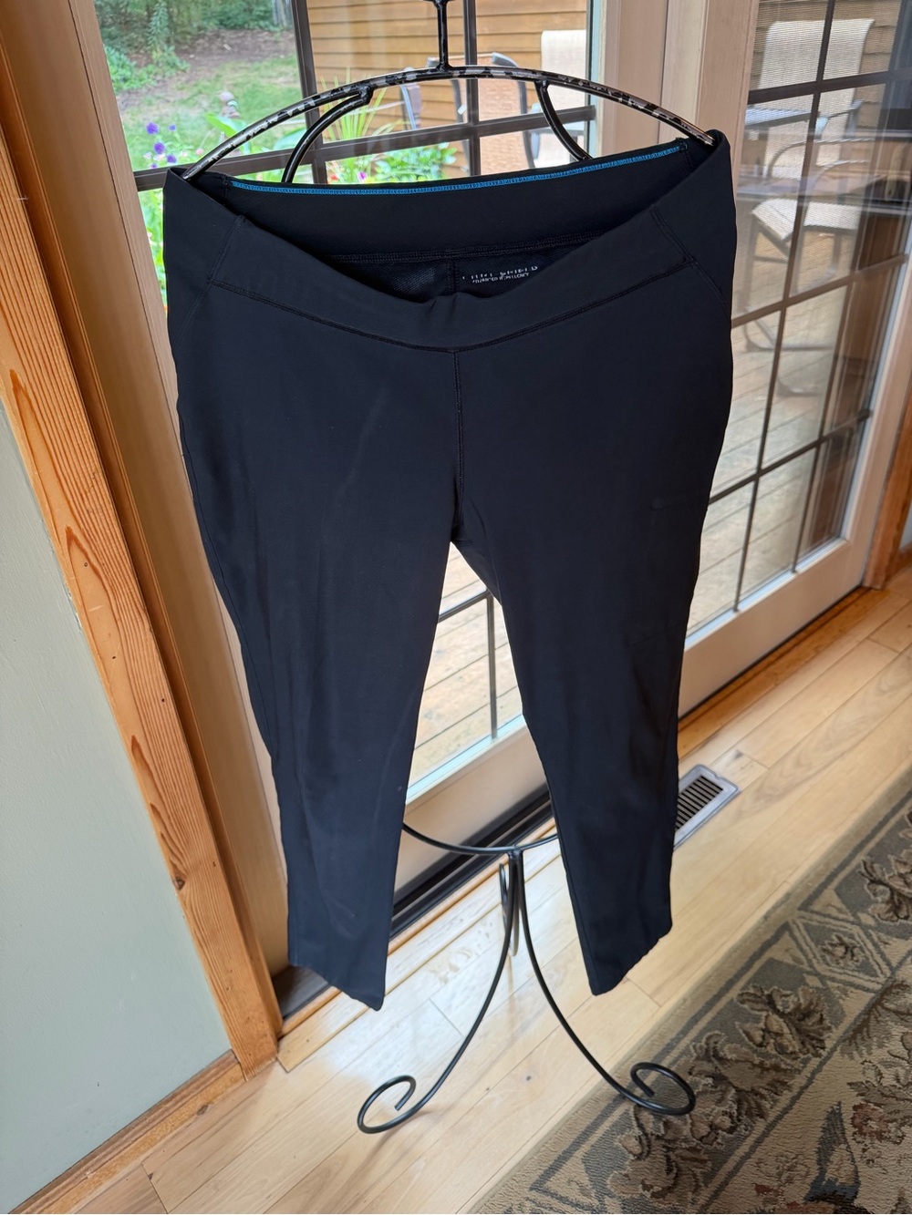 Columbia OmniShield Women’s Ponte Stretch Sz L Ankle Pants w Zippered Pocket